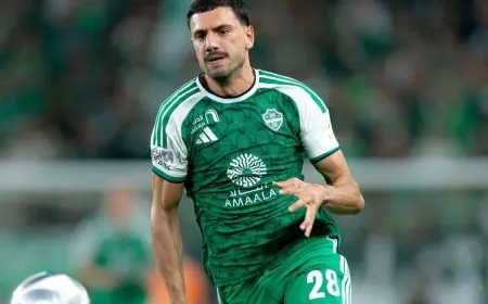 تشكيلة الجولة الأولى من الدوري السعودي: حضور لافت للاعبي الأهلي