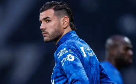 إنزاجي يترقب قرار حاسم بشأن مشاركة ثيو هيرنانديز قبل مواجهة الهلال والرائد