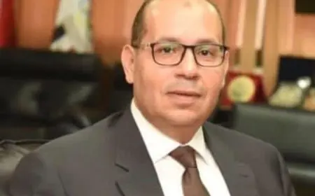 ياسر إدريس يؤجل رحلته إلى إيطاليا بسبب أزمة صحية لوالدته