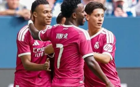ريال مدريد ينهي تحضيراته للموسم الجديد بفوز ساحق بثلاثية نظيفة على شالكه