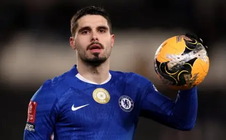 الهلال يسعى للتعاقد مع بيدرو نيتو وسط مطالب تشيلسي بـ100 مليون إسترليني