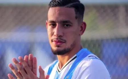 رسمياً.. بيراميدز يتعاقد مع اللاعب الجزائري أحمد نذير بو علي