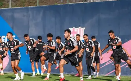 الأهلي يكثف تحضيراته في مرانه الرئيسي اليوم لمواجهة برشلونة المرتقبة