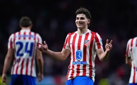 برشلونة يحدد 3 خيارات بديلة بعد فشل مفاوضات التعاقد مع جوليان ألفاريز من أتلتيكو مدريد