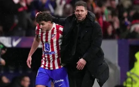 إعلان مفاجئ قبل بداية الدوري الإسباني.. سيميوني يستبعد ألفاريز من مباراة أتلتيكو مدريد ومالاجا