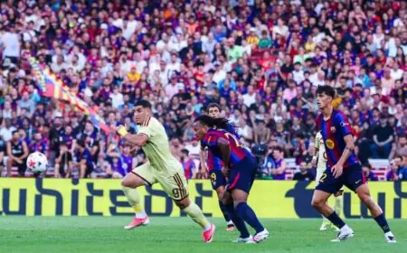 برشلونة يتفوق على الأهلي بثنائية ويتوج بكأس خوان جامبر بفضل تألق حمزة عبد الكريم