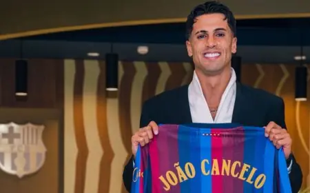كانسيلو يكشف: طموحي مع برشلونة هو دوري الأبطال وتفاصيل عامي المحتمل دون لعب مع الهلال
