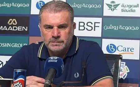 بوستيكوغلو يشيد برونالدو ويعتبر النصر مرهقاً بعد رباعية الرياض