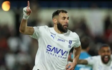 هل سينضم كريم بنزيما إلى محمد صلاح في طرابزون سبور؟.. اللاعب الفرنسي يجيب