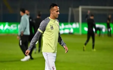 شوبير يرد على انتقادات زيادة وزن ناصر منسي ويدافع عنه، متهمًا الزمالك بتحمل جزء من المسؤولية