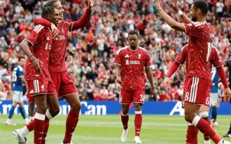ليفربول يبدأ حقبة جديدة بعد صلاح وسط ترقب شديد من الجماهير