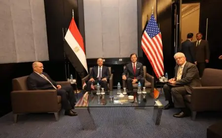 كامل الوزير يناقش تعزيز الشراكة في مشروعات النقل مع مسؤول أمريكي