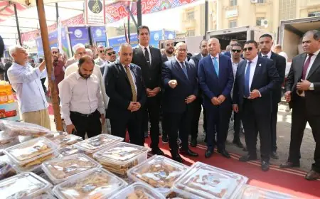 محافظ القاهرة يفتتح سوق اليوم الواحد بحي وسط بتخفيضات مذهلة تصل إلى 20%