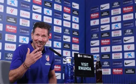 دييغو سيميوني يفتح الباب لحل أزمة خوليان ألفاريز مع أتلتيكو مدريد