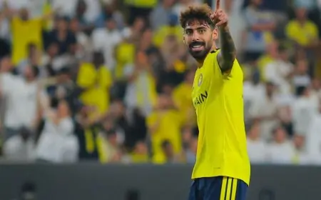 كوستا يسرق الأضواء من رونالدو في مواجهة النصر والتعاون
