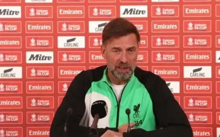 يورجن كلوب يساند فلوريان فيرتز بعد انتقادات مشجعي ليفربول