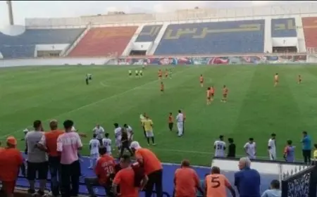 عقوبات قاسية على المنصورة تشمل خصم نقاط وغرامات وإيقافات بعد حادثة مباراة فاركو