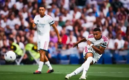 رباعية نظيفة تمنح ريال مدريد صدارة الدوري الإسباني بعد انتصاره على مالاجا