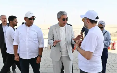 وزير السياحة يتابع تقدم مشروع البالون الثابت في أهرامات الجيزة