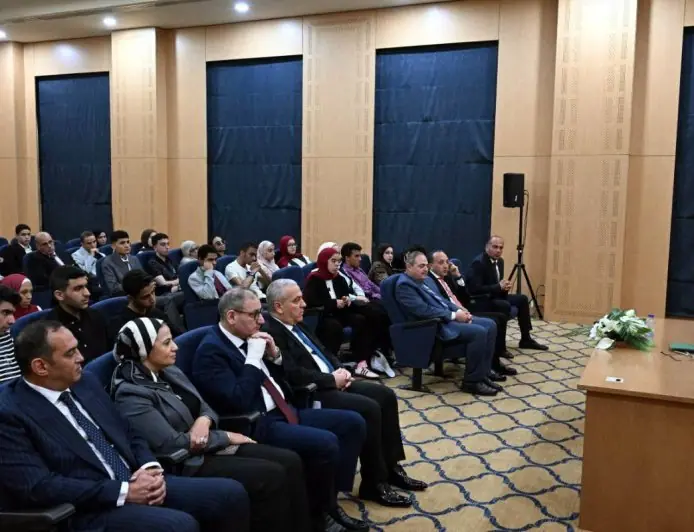 مدبولي يحفز أوائل الثانوية: أتطلع لرؤيتكم تتقلدون منصب رئيس الوزراء ووزراء المستقبل