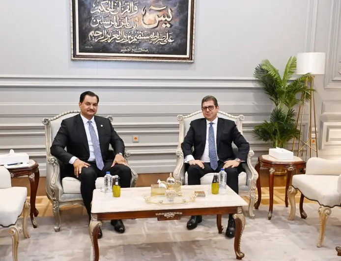 رئيس المخابرات العامة يبحث مع نائب قائد القوات المسلحة الليبية تعزيز التعاون في العلمين