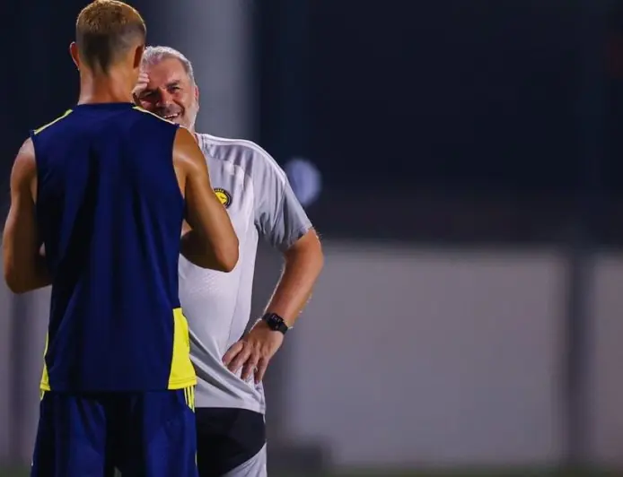 بوستيكوغلو يكشف سبب استبدال رونالدو مبكراً في مواجهة النصر والاتفاق