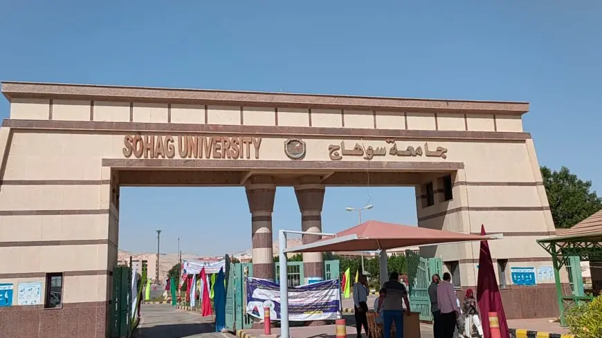 جامعة سوهاج توفر الأمل بإجراء جراحة خطيرة استغرقت 7 ساعات لطفل يعاني من شلل الضفيرة العصبية