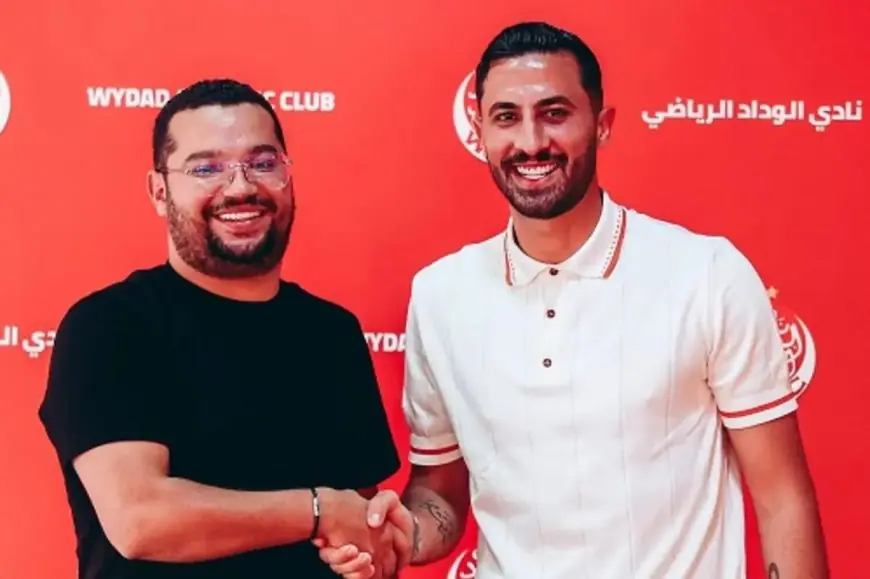الوداد يعزز صفوفه بضم أيمن الحسوني لموسم جديد مع خيار التمديد