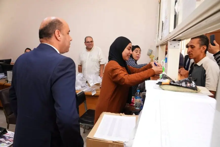 وزير العمل يؤكد أن رضا المواطن هو المقياس الأساسي لنجاح المؤسسات الحكومية