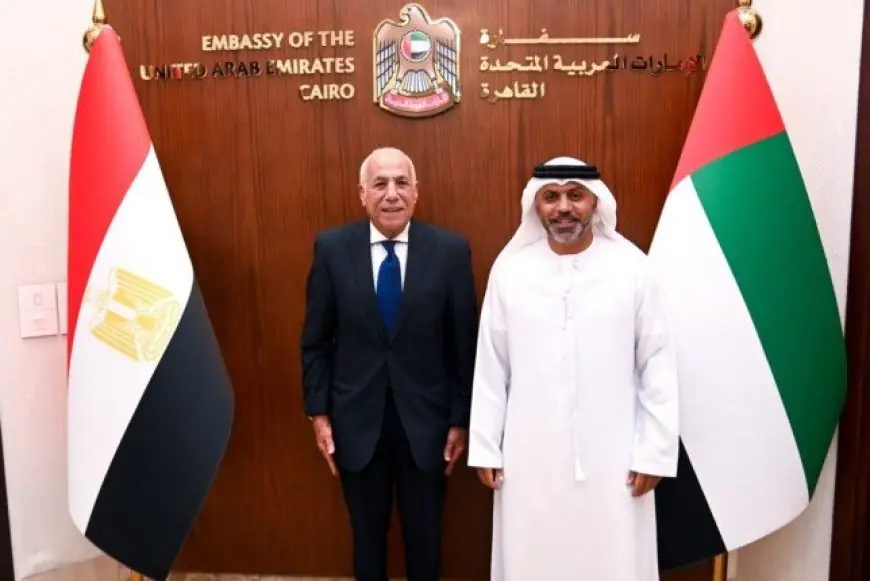 حسين لبيب: بحثنا مع سفير الإمارات سبل دعم الزمالك وتعزيز التعاون في المرحلة المقبلة