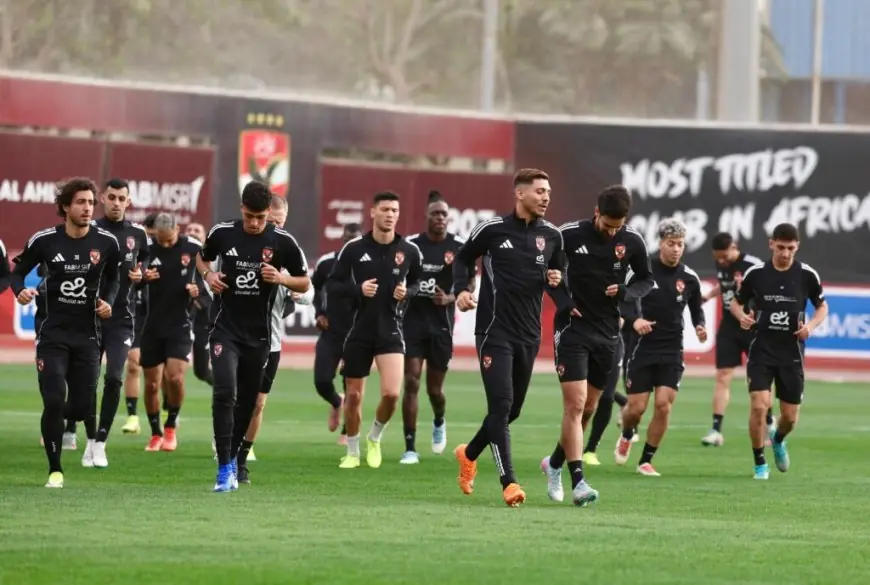 الأهلي يبدأ تدريباته الأولى في إسبانيا اليوم بأسلوب مميز