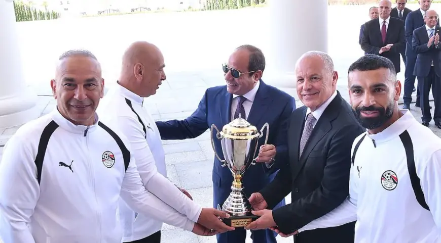 سبب هجوم الإخوان على حسام حسن بعد رفع علم فلسطين في كأس العالم.. ثروت الخرباوي يوضح
