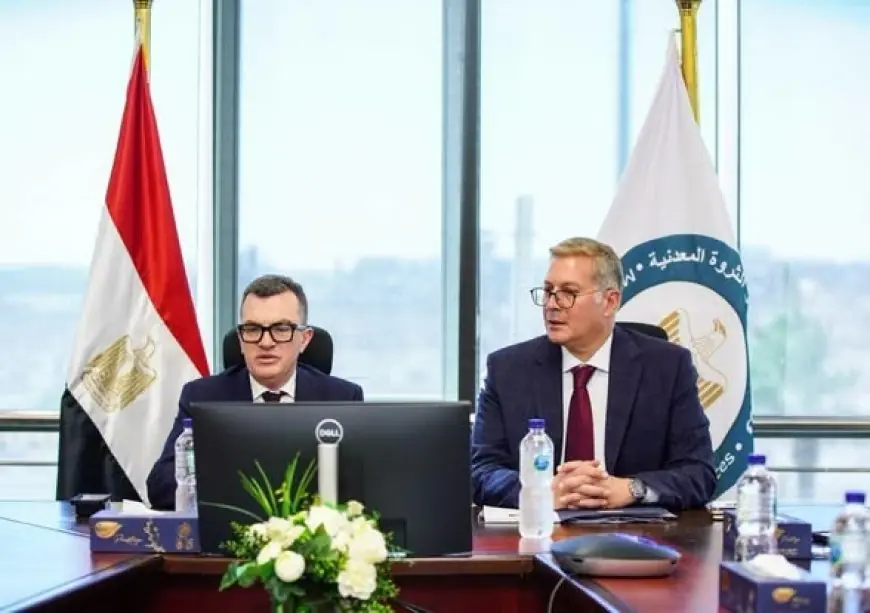 وزير التخطيط ووزير البترول يناقشان استراتيجية لتأمين احتياجات الطاقة في مصر