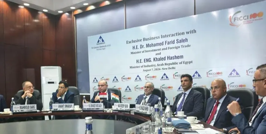 وزير الصناعة يعمل على جذب شركات التصنيع الهندية لمصر وزيادة فرص التصدير