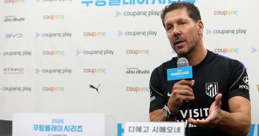 سيميوني يؤكد وضوح قرار أتلتيكو مدريد بشأن مستقبل ألفاريز
