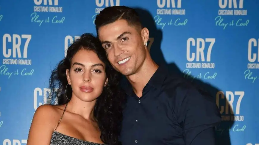 رونالدو وجورجينا يحضران لعرس القرن بالخاتم الفاخر بقيمة 6 ملايين يورو ليلة أسطورية في الأفق