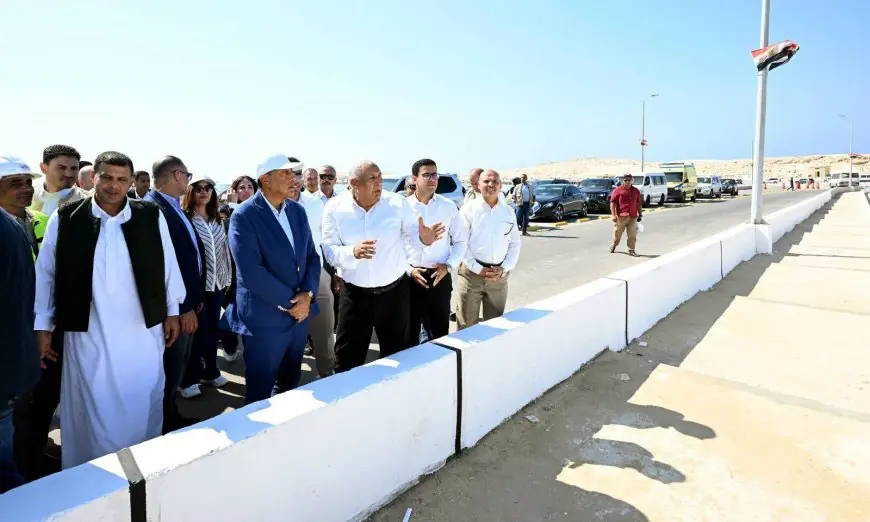 رئيس الوزراء يفتتح كوبري روميل المطور في مطروح ويعزز البنية التحتية