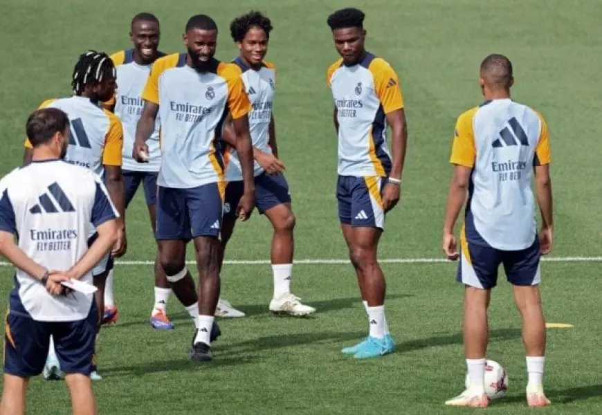 بعد استبعاده من خطط مورينيو.. نادٍ إنجليزي كبير يسعى لضم نجم ريال مدريد