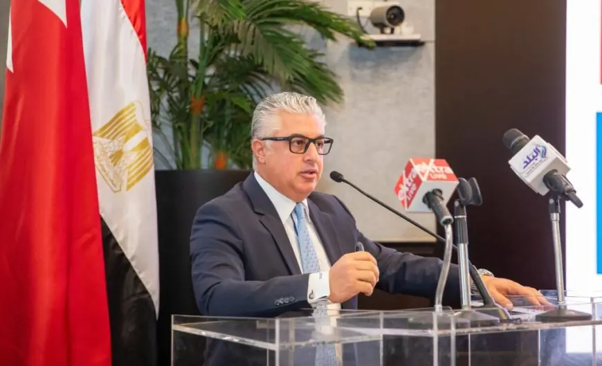 تعزيز التعاون بين قناة السويس وعُمان لفتح آفاق اقتصادية جديدة