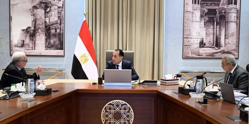 رئيس الوزراء يعلن عن تحسين الخدمات وتوفير مياه نقية في قرى حياة كريمة