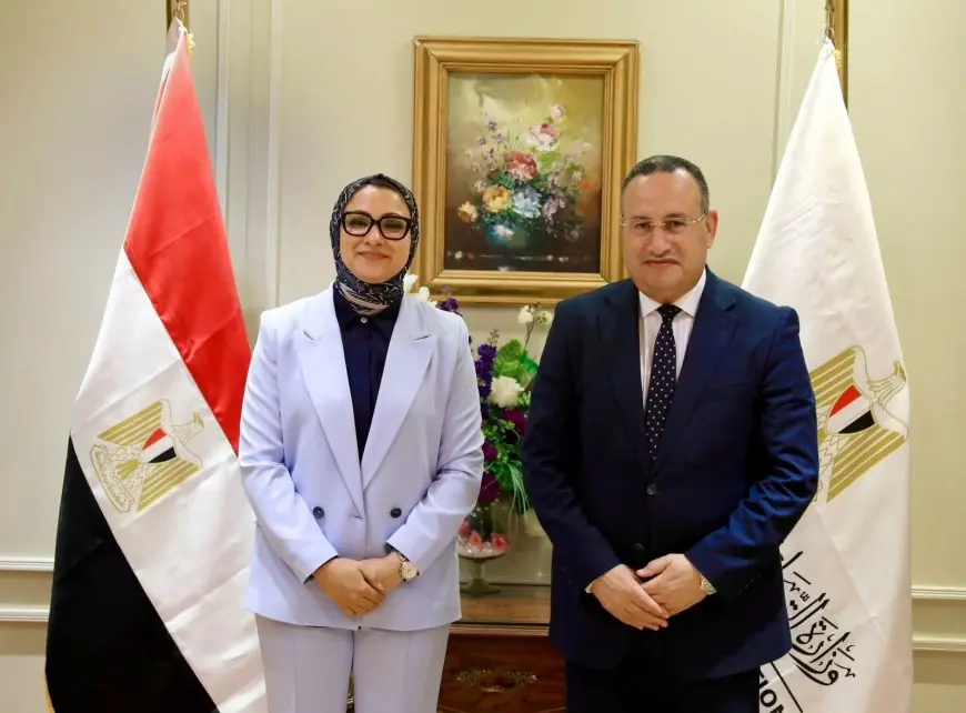 التعليم العالي تناقش انطلاق الدراسة في معهد تكنولوجيا المعلومات بالوادي الجديد