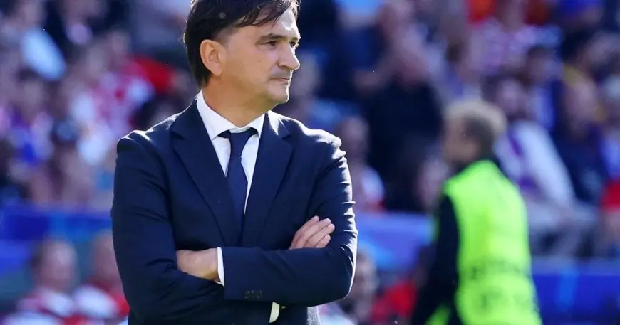 المدرب الكرواتي زلاتكو داليتش يبدأ مهمة تدريب منتخب الإمارات رسمياً