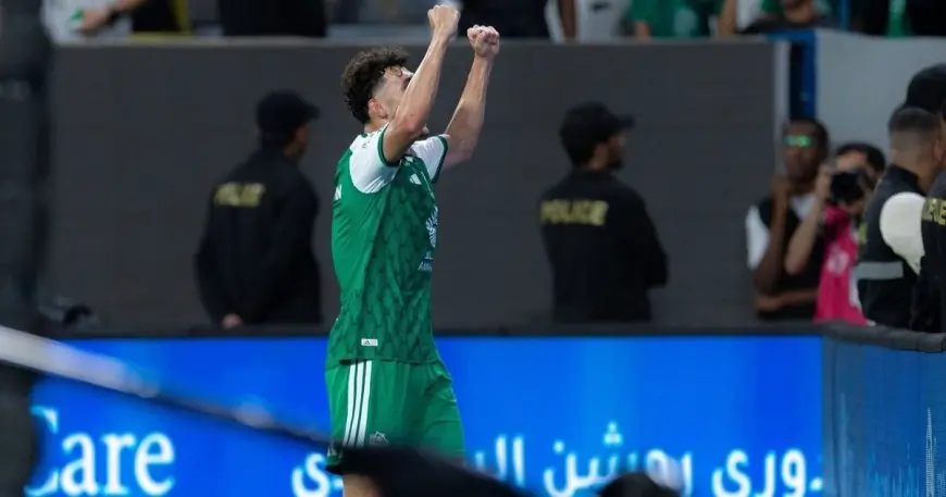الأهلي يتألق في ثوبه الجديد ويفتتح الدوري السعودي بفوز مثير على الدرعية