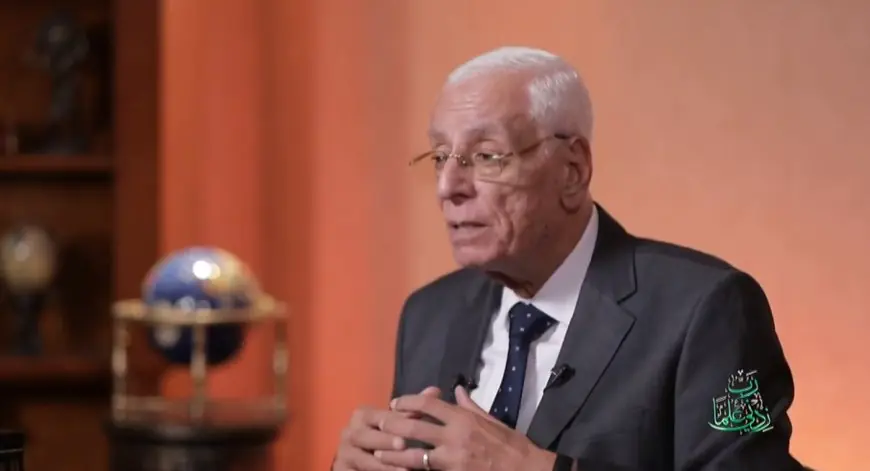 حسام موافي يكشف ارتباط الجهاز الهضمي بالحالة النفسية ويقدم 5 أسئلة هامة حول آلام القلب