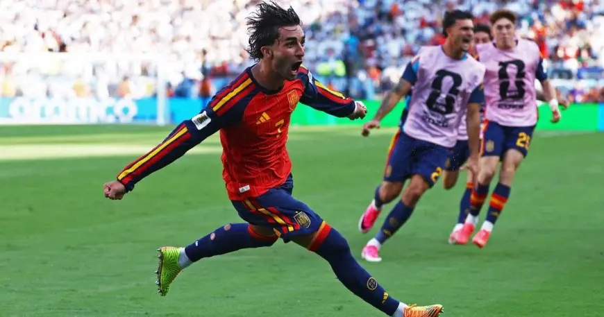 برشلونة يكشف عن انتقال فيران توريس إلى باريس سان جيرمان