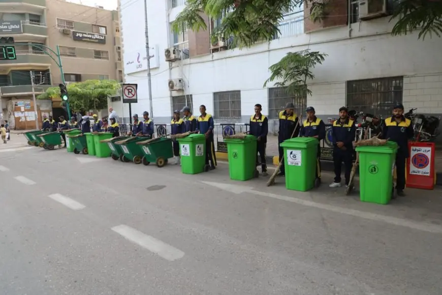 محافظ الجيزة يعزز نظافة العياط بإضافة ٧٠ عاملًا جديدًا لتغطية كل مناطق المدينة