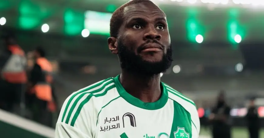 الاتحاد السعودي يقترب من توقيع صفقة مع لاعب الوسط فرانك كيسي في مفاوضات متقدمة