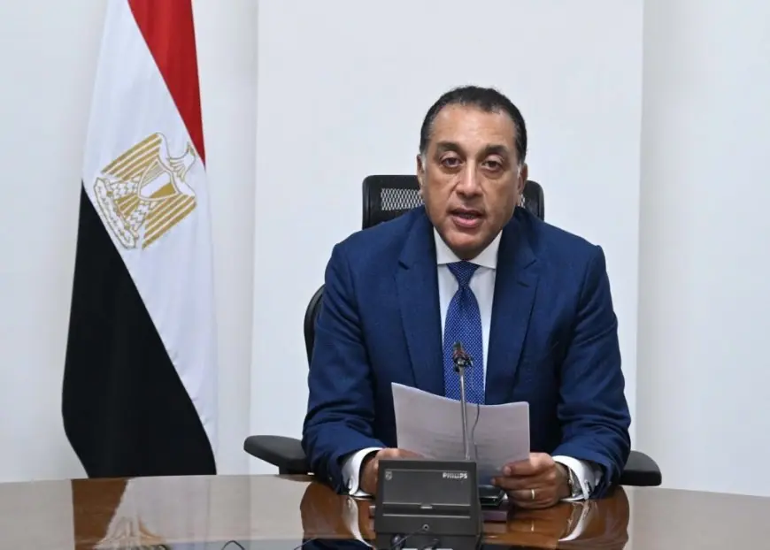 رئيس الوزراء يشرف على خطط حماية شواطئ الإسكندرية واستعادتها