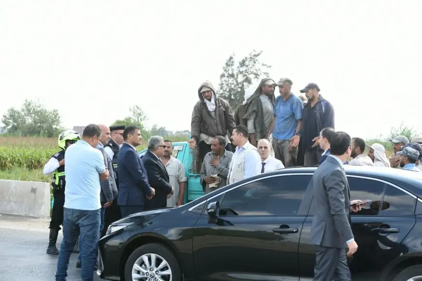 محافظ الدقهلية يتدخل بعد حادث الإسماعيلية ويوفر ميني باص لنقل العمال بطريقة آمنة