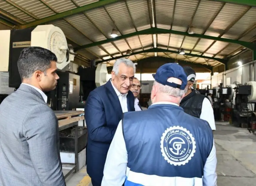 جولة تفقدية لوزير الدولة للإنتاج الحربي في خطوط إنتاج شركة حلوان لمحركات الديزل وتكريم المبدعين والمتميزين